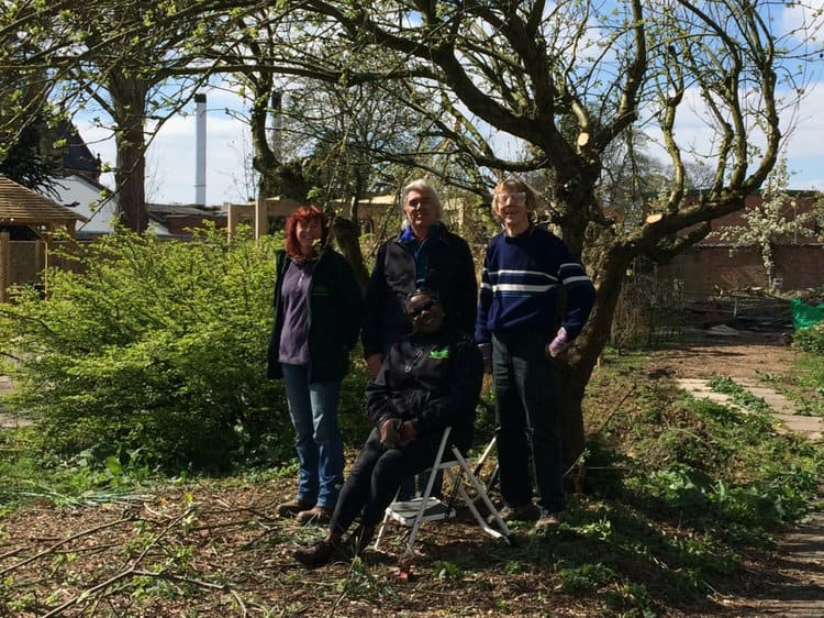 A team of enthusiastic, green-fingered volunteers took part in Pruning Day to help trim and treat old apple trees at the Secret Garden!